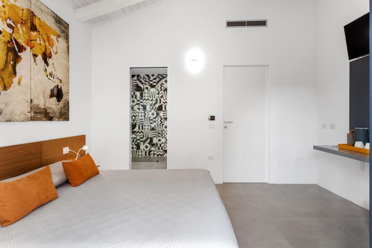 Double D House Bed and Breakfast Olbia Exteriör bild