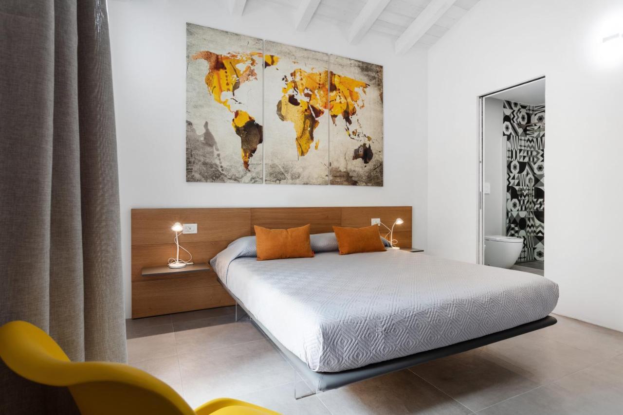 Double D House Bed and Breakfast Olbia Exteriör bild