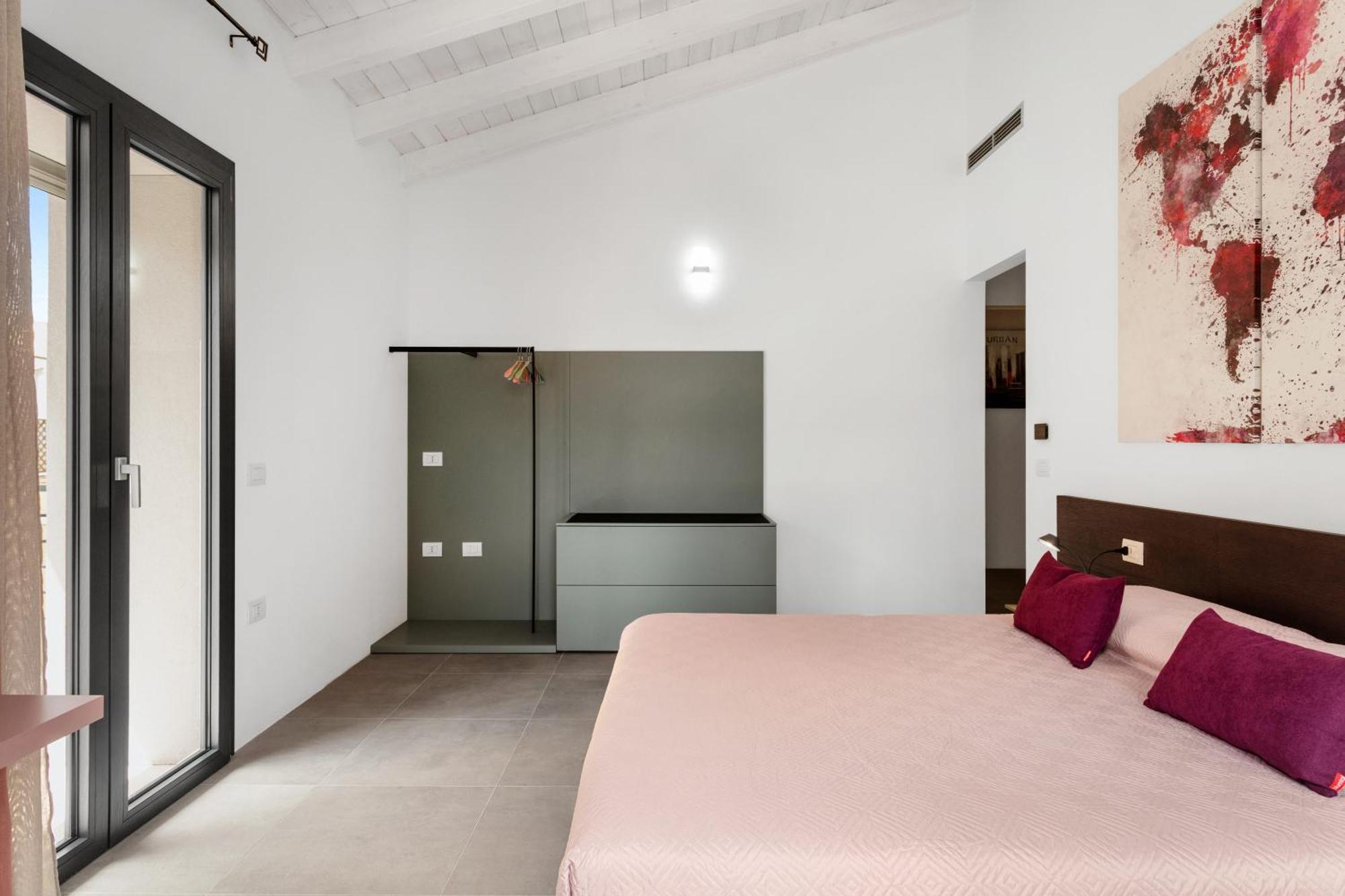 Double D House Bed and Breakfast Olbia Exteriör bild