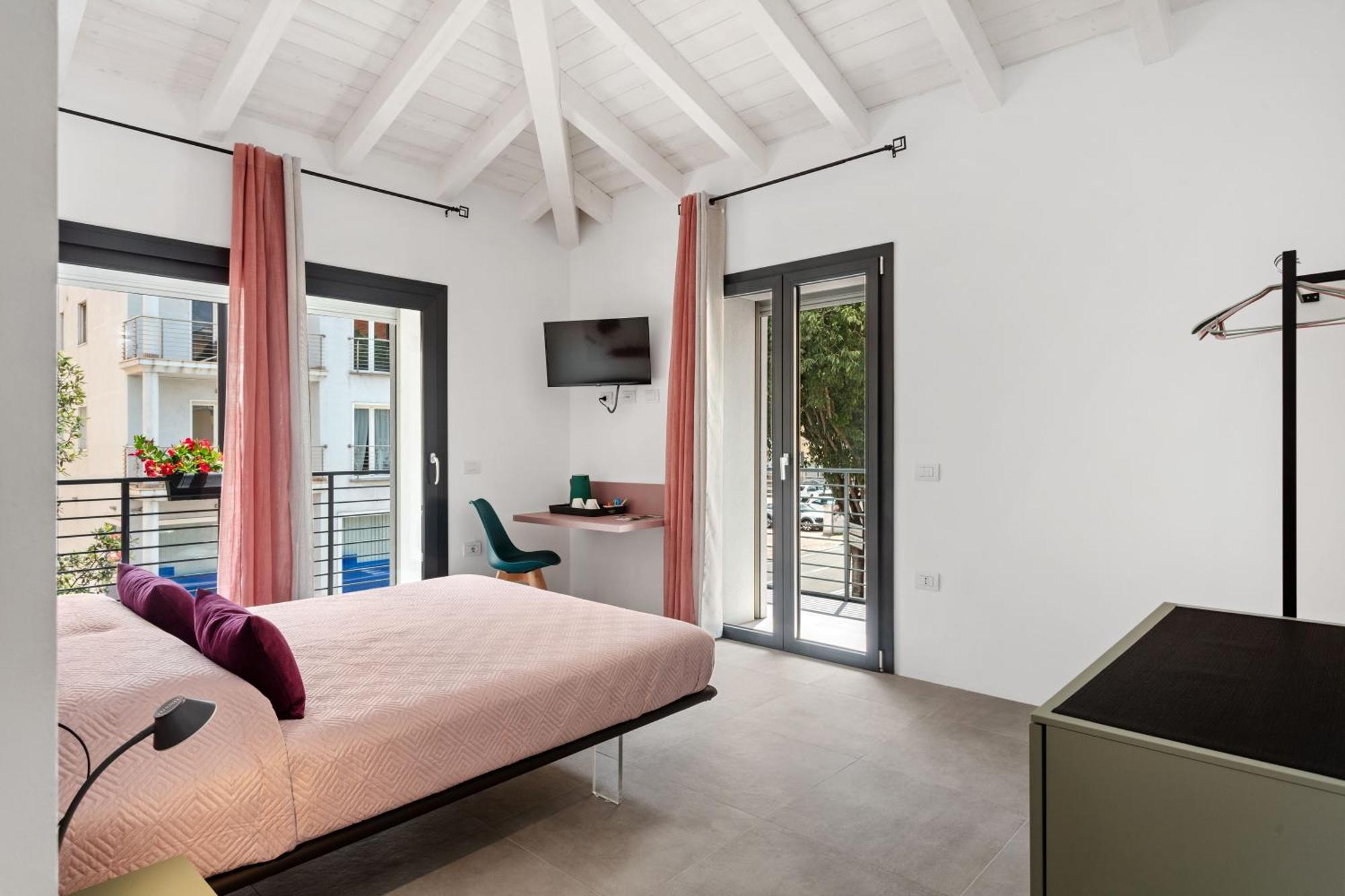 Double D House Bed and Breakfast Olbia Exteriör bild